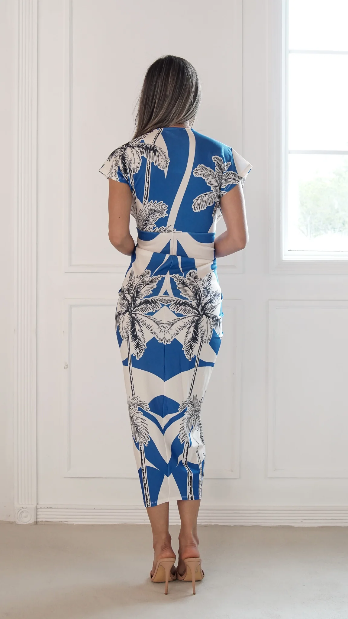 Everine Midi Dress - Image 13