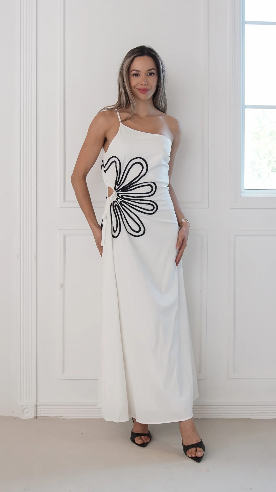 Helia Maxi Dress - Image 2