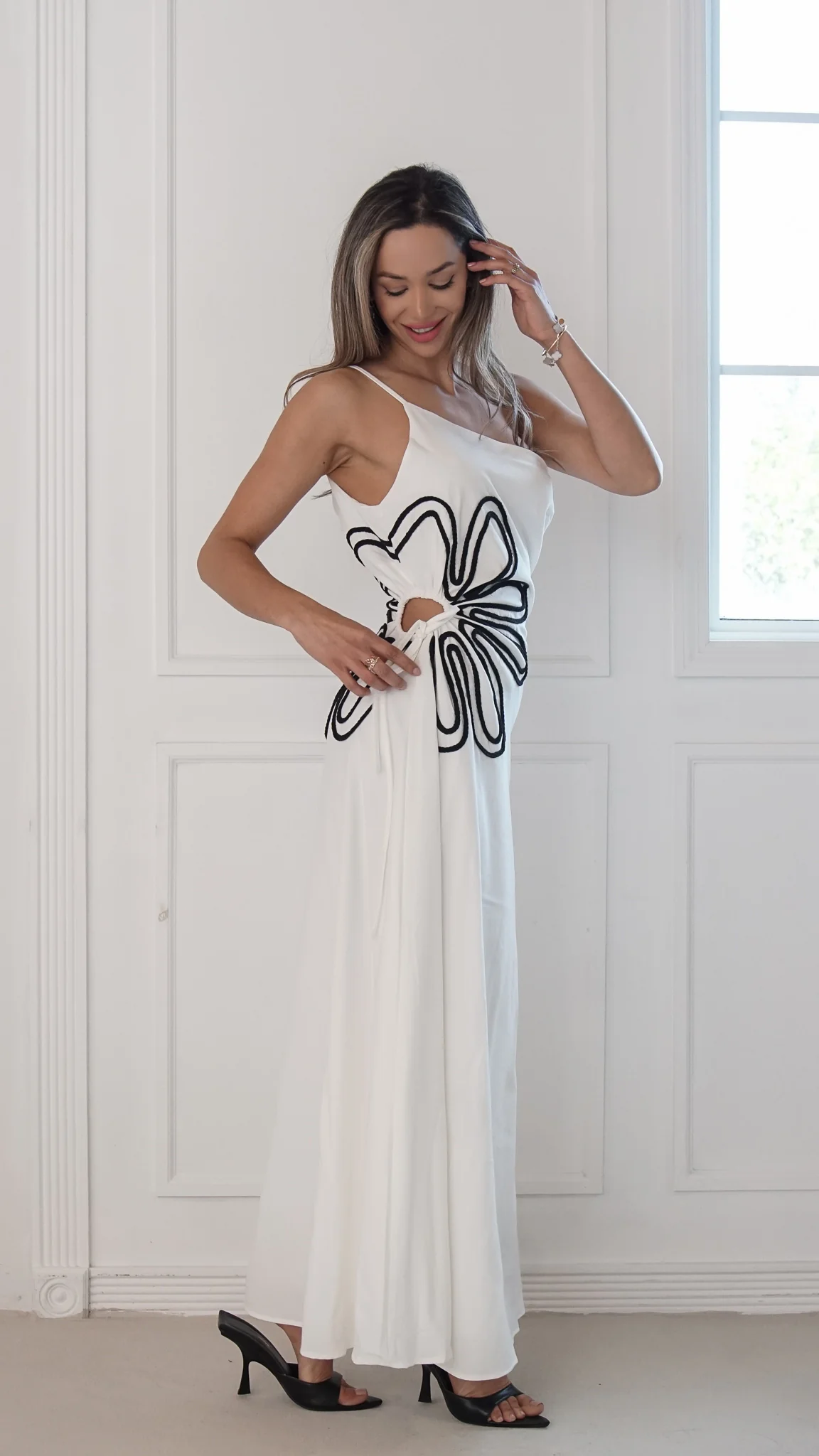 Helia Maxi Dress - Image 5